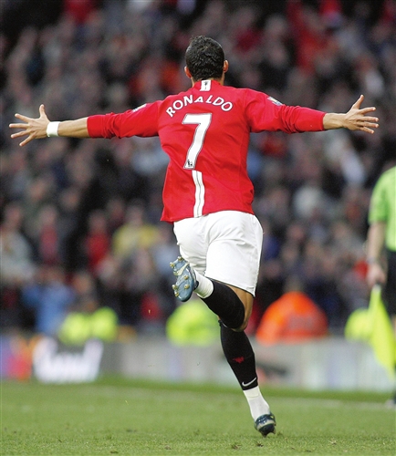 场的优异表 场的优异表